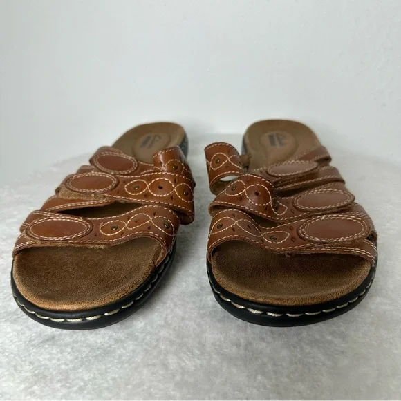 NWOB Clarks Leisa Faye Tan Brown Leather Size 10M - Picture 3 of 10